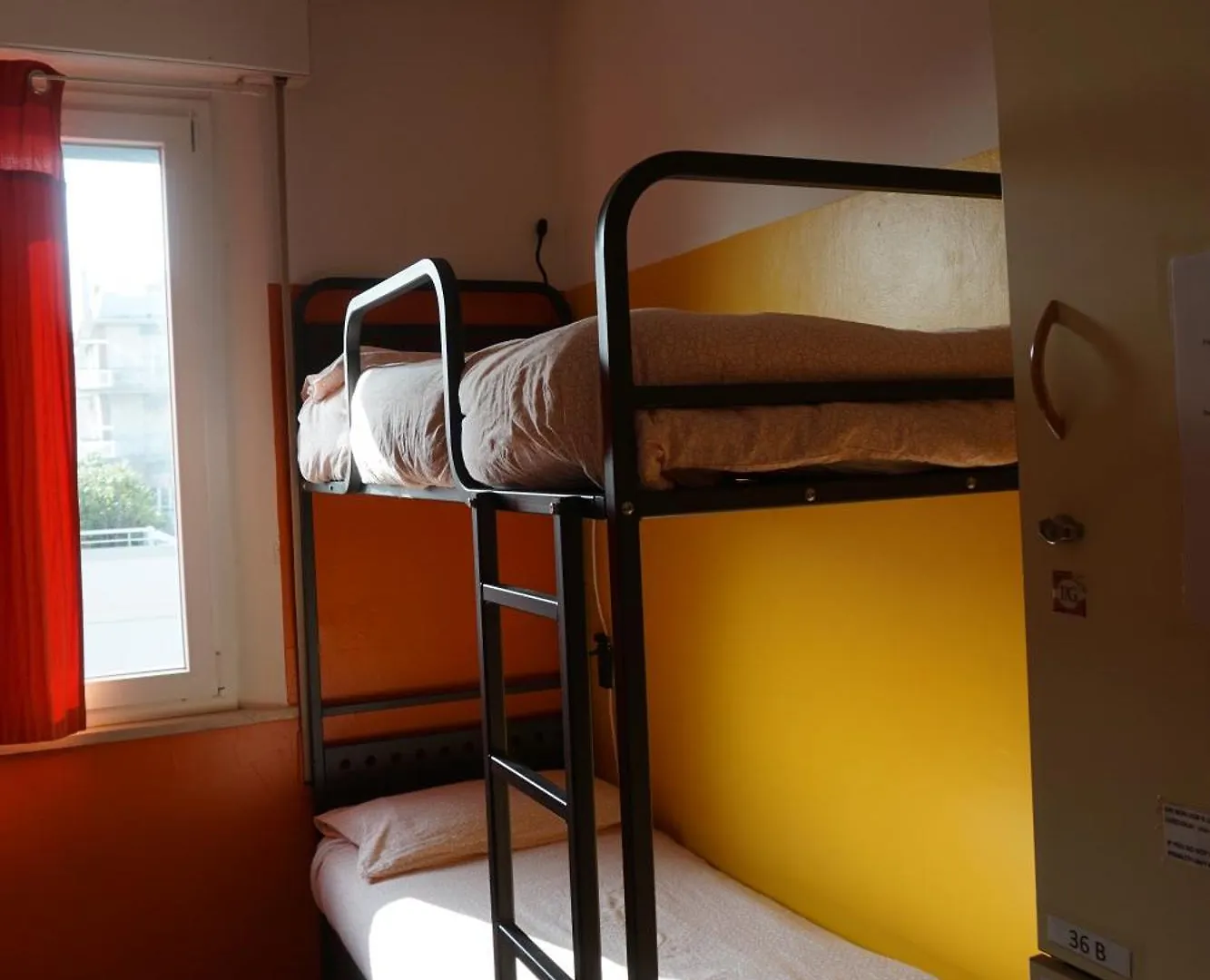 Sunflower City Student Hostel & Bar Rimini Italië